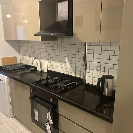 Sisli De Modern Merkezi Konumda 2 * イスタンブール
