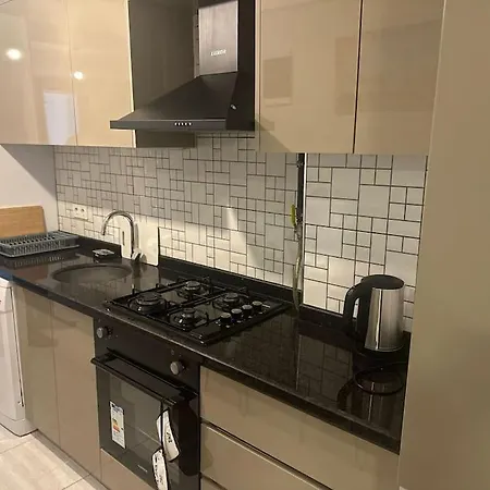 Sisli De Modern Merkezi Konumda 2 Apartment